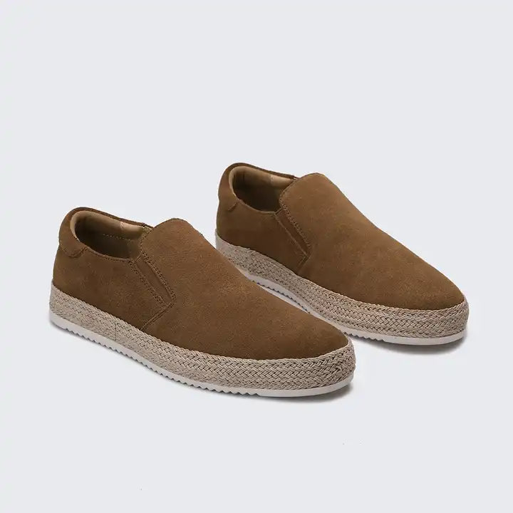 Brown / EU 47 / UK 12 / US 12.5